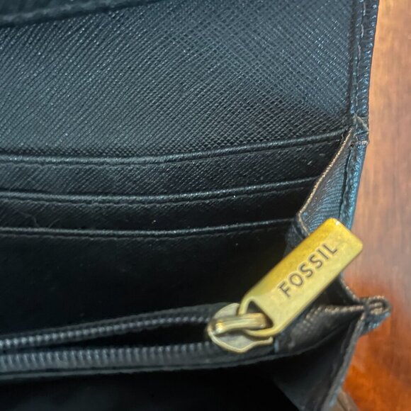 Fossil Black Leather Tri-Fold Wallet 8" x 4" - Picture 4 of 6